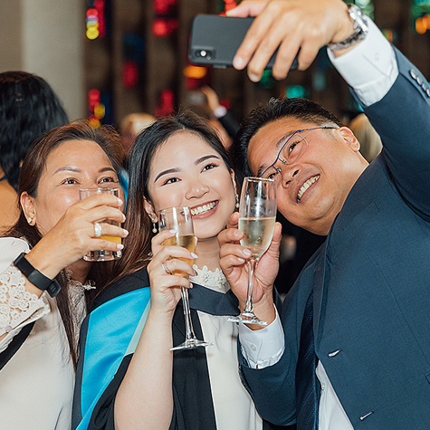 Take your own Arden University graduation photos